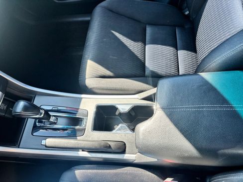 Used 2015 Honda Accord Sport image 23