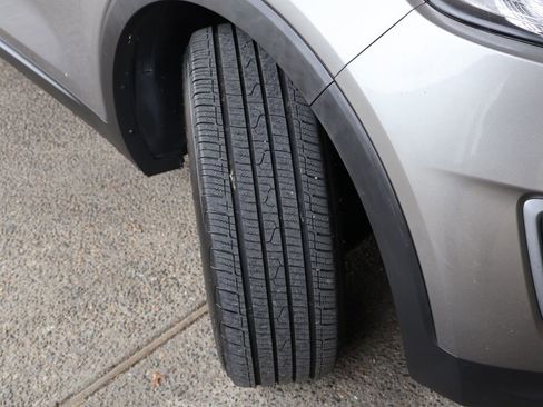 Used 2016 Kia Sorento LX w/ LX Convenience Package image 36