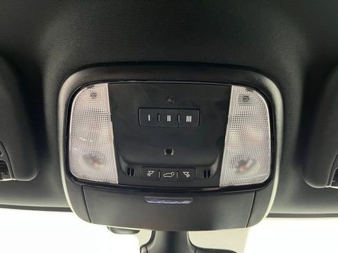 Used 2023 Dodge Durango GT AWD/4WD image 36