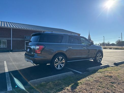 Used 2020 Ford Expedition Max Platinum image 6