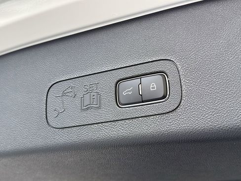 New 2026 Lincoln Aviator AWD image 15