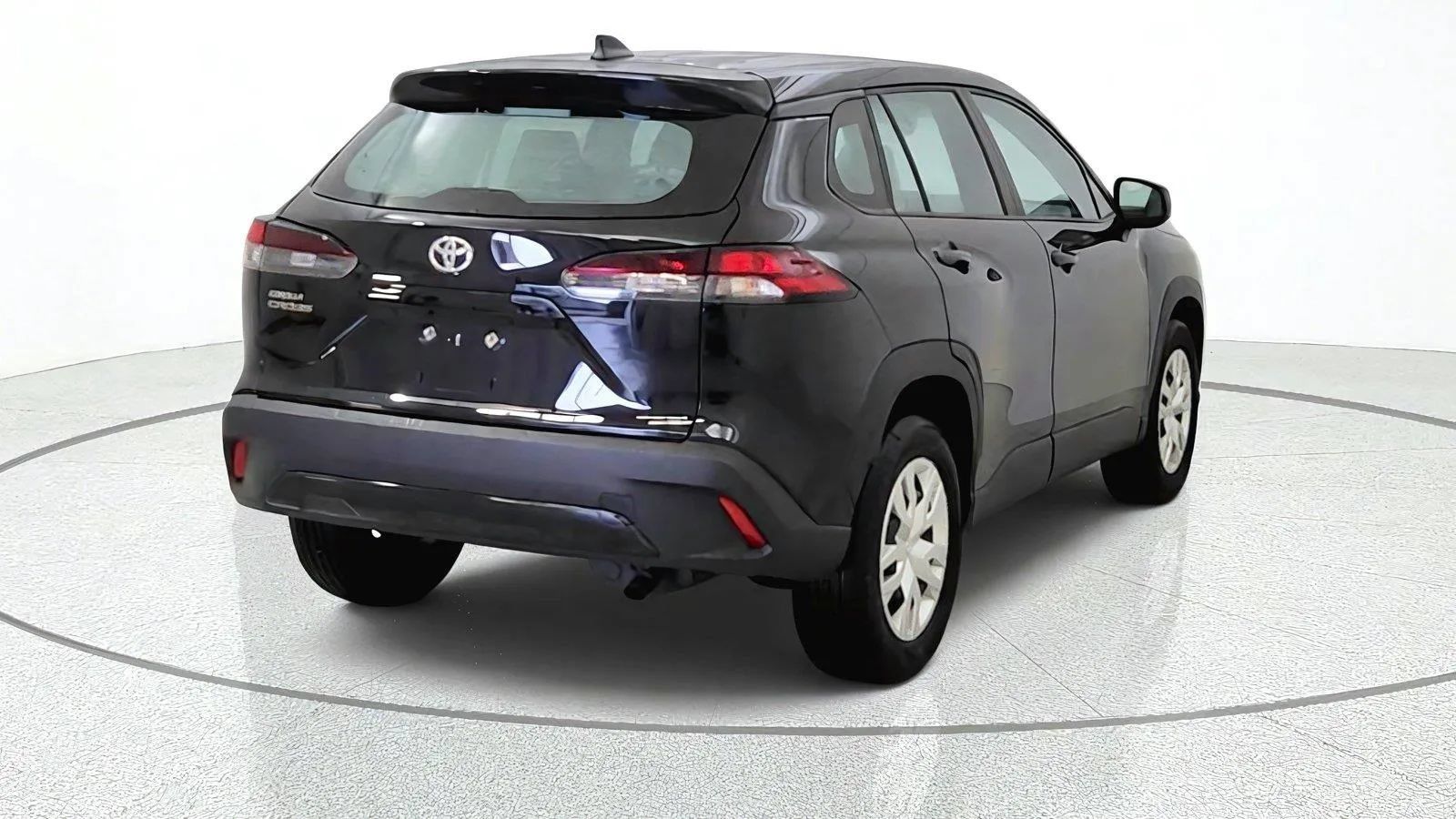 Used 2026 Toyota Corolla Cross L FWD image 8