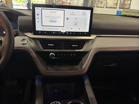 Used 2026 Ford Explorer ST AWD/4WD image 31