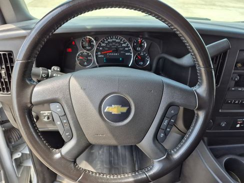 Used 2022 Chevrolet Express 3500 LS RWD image 11