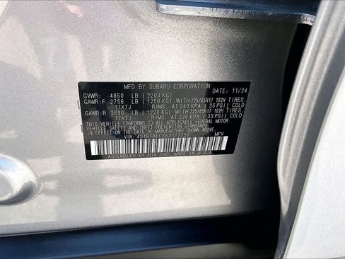 Used 2025 Subaru Outback Premium AWD/4WD image 21