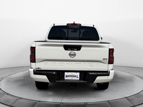 Used 2023 Nissan Frontier SV w/ SV Convenience Package RWD image 4