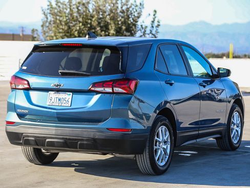 Used 2024 Chevrolet Equinox LS w/ LS Convenience Package FWD image 5