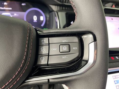 New 2025 Jeep Wagoneer S Limited image 11