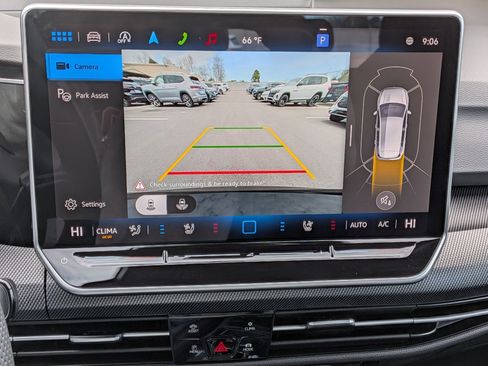 New 2026 Volkswagen Golf 2.0T image 23