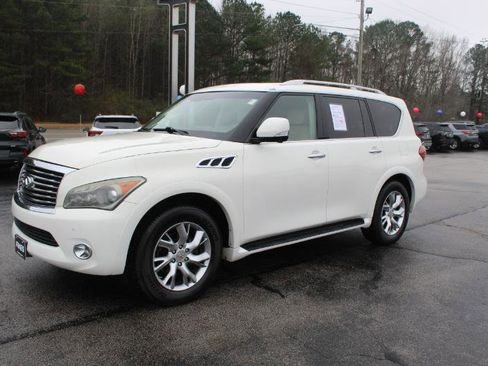 Used 2011 INFINITI QX56 4WD w/ Theater Pkg image 2