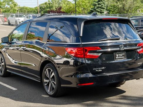 Used 2023 Honda Odyssey Touring image 5