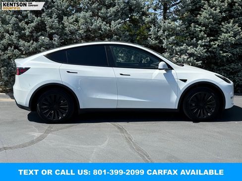 Used 2023 Tesla Model Y Long Range AWD/4WD image 10