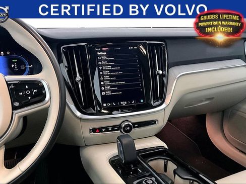 Certified 2025 Volvo S60 T8 Plus AWD/4WD image 9
