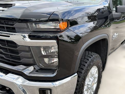 Certified 2024 Chevrolet Silverado 2500 LT w/ Texas Edition AWD/4WD image 10