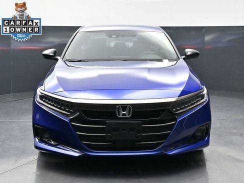 Used 2022 Honda Accord Sport image 2