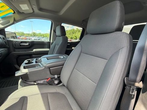 Used 2019 Chevrolet Silverado 1500 Custom Trail Boss w/ Custom Convenience Package AWD/4WD image 13