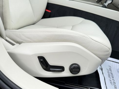 Used 2020 Volvo S60 T5 Momentum w/ Protection Package image 44