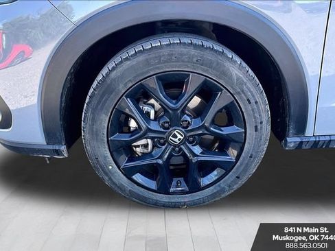 Used 2025 Honda HR-V Sport image 32