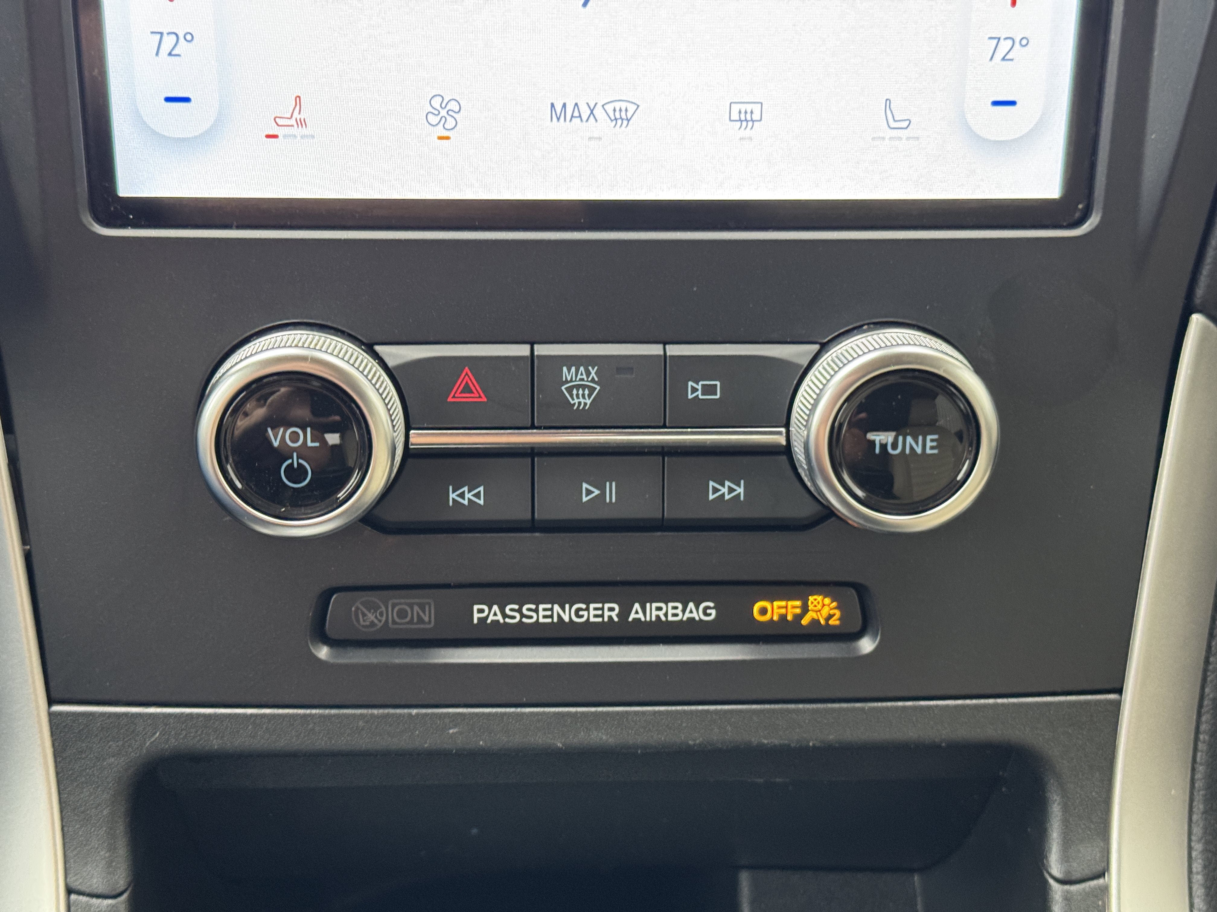 Used 2024 Ford Edge SEL AWD/4WD image 18
