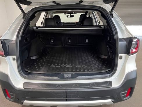 Used 2020 Subaru Outback Limited w/ Popular Package #2 image 16