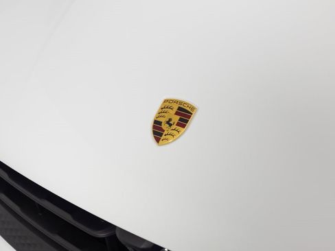 New 2026 Porsche Macan image 35