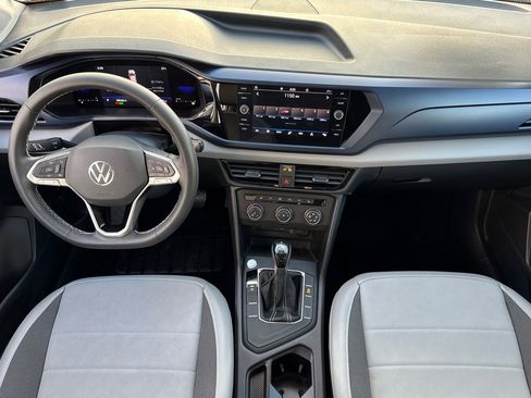 Used 2022 Volkswagen Taos SE image 13