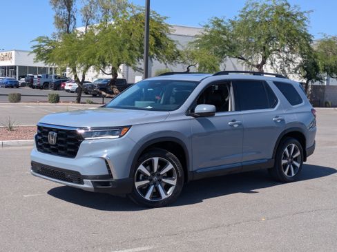 Used 2025 Honda Pilot Touring image 33