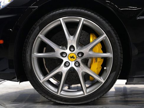 Used 2013 Ferrari California image 10