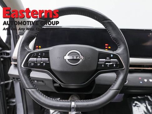 Used 2024 Nissan Ariya AWD image 10