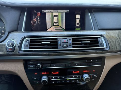 Used 2015 BMW 740i image 29