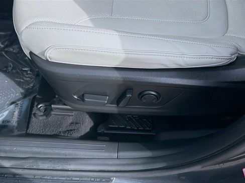 Used 2024 Hyundai Tucson Limited image 18