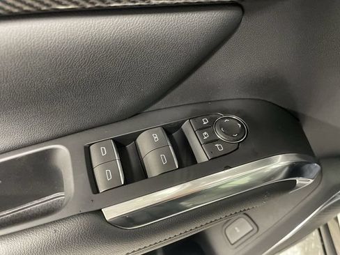 Certified 2025 Chevrolet Traverse High Country AWD/4WD image 13