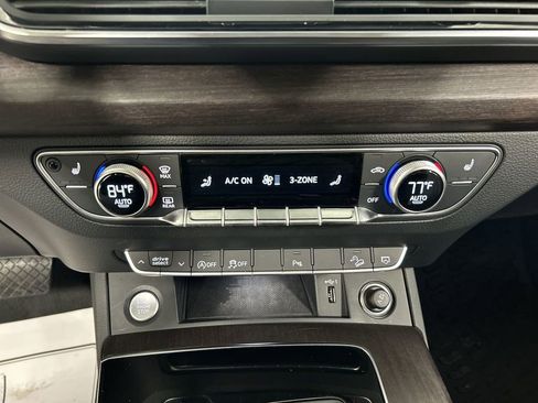 Certified 2022 Audi Q5 2.0T Premium w/ Convenience Package image 16