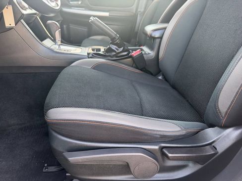 Used 2016 Subaru Crosstrek 2.0i Premium AWD/4WD image 11