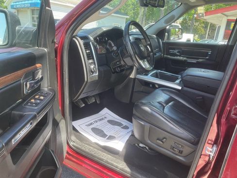 Used 2018 RAM 1500 Laramie w/ Convenience Group image 15