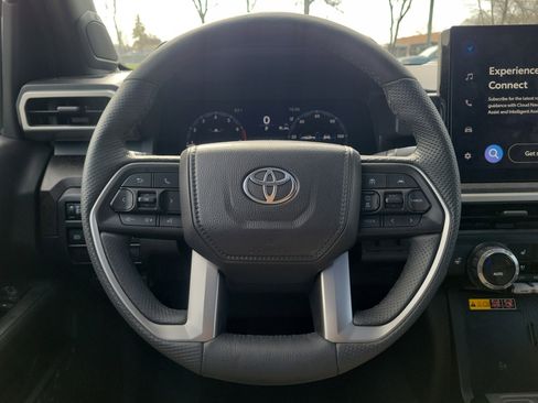 Used 2025 Toyota Tacoma Limited image 22