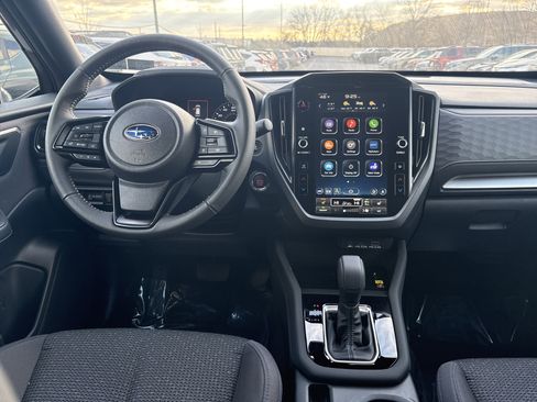 Used 2025 Subaru Forester Premium image 20