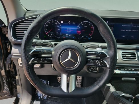 Certified 2024 Mercedes-Benz GLS 450 4MATIC image 22