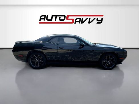 Used 2023 Dodge Challenger SXT w/ Blacktop Package image 8