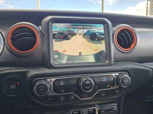 Used 2023 Jeep Gladiator Mojave image 29