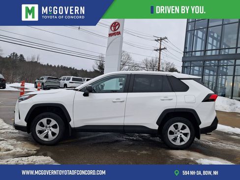 Used 2023 Toyota RAV4 LE image 2