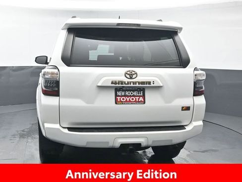 Certified 2023 Toyota 4Runner 40th Anniversary SE image 5