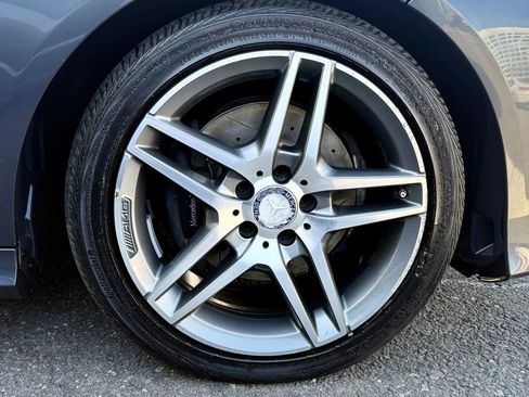 Used 2014 Mercedes-Benz E 350 4MATIC Sedan image 53