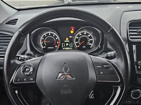 Used 2018 Mitsubishi Outlander Sport SEL image 9