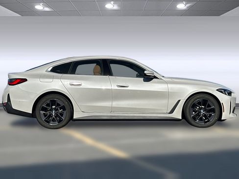 Used 2025 BMW i4 eDrive40 w/ Premium Package image 6