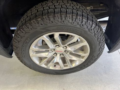 Used 2021 GMC Sierra 1500 SLT AWD/4WD image 6