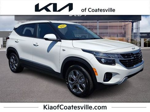 Certified 2025 Kia Seltos LX AWD/4WD image 1