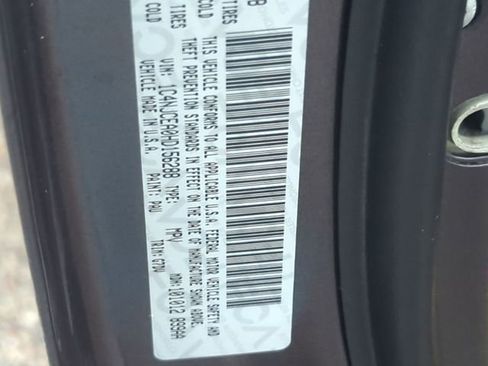 Used 2017 Jeep Compass Latitude FWD image 27