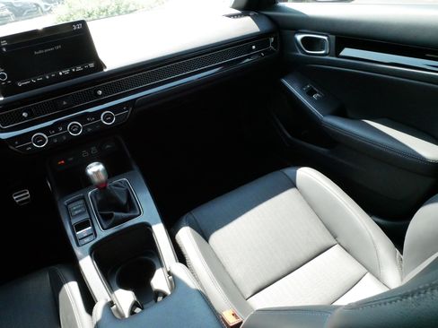 Used 2023 Honda Civic Sport Touring image 11