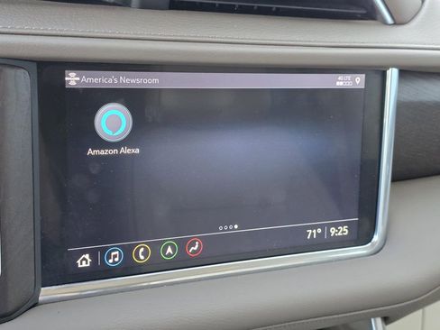 Used 2021 GMC Yukon Denali w/ Denali Premium Package image 32